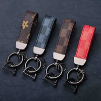 New Fashion Retro Leather Keychain Fashion Car Key Hangbag Accessories Decorate Keyrings for Men Women Lover Gift