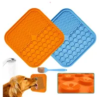 Hondenlikmat voor huisdiervoedselvoeder groot formaat siliconen pad pindakaas kaas huisdier IQ behandel likkende matten langzame feeders die treater met extra spatel verstrekken