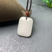 Colliers de pendentif Xinjiang Jinsi Jade White Safety-Blessing Carte Bread Brand Luck with Rope Live SupplyPendant