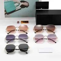 2021 trend square large frame sunglasses men's Women's anti ultraviolet outdoor beach travel glasses