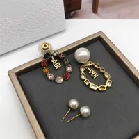 Designer de luxe Stadts oreilles ornements de bijoux boucles d'oreilles pendantes lettres de marque étalons en cristal en ramine