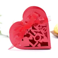 20 -stcs Valentijnsdag Geschenk Sweet Love Heart Laser Cut Hollow koets Gunia Geschenken Candy Carry Boxes Candy Packaging Bags J220714