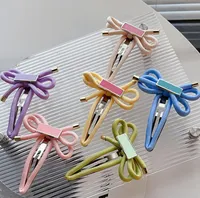 Femmes colorées Crowe Hollow Butterfly Clips Grip Claw Barrettes Mini Triangle Letter Brand Hairpin Hair Styling Accessoires Headsor For Girls