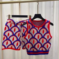 Tasarımcı Kadınlar İki Parçalı Pantolon Moda Nefes Alabilir Polo T Shirtler Şort Takibi 3a Kaliteli Mektup Baskı Sokak Giysesi Kadın Yaz Giysileri