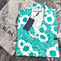 Hawaii Summer Shirts for Men Designer Vintage Tees Green Floral Pattern Printed Mens Womens Beach Party Clothing Camicia Uomo Lusso 22SS Bowling Shirt