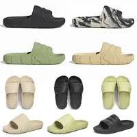 Novos originais Adilette 22 Slippers Slides Designer Sandals Men Sliders Sliders de luxo Luxo Pantoufle Flip Flops Plataforma Salva sandálias Tamanho 36-45