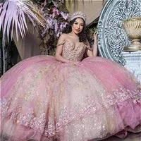 Gorgeous 2022 Beaded Ball Gown Quinceanera Dresses Sequined Off The Shoulder Appliqued Prom Gowns Sweep Train Tulle Sweet 15 Masqu214A