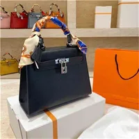 مصممي Herme Handsbagss Luxurys حزمة البلاتين بلاتينات البقر من الجلد العلامة التجارية الأصلية للنساء تقليد السعة الكبيرة