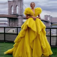 2022 New Yellow Tulle Ballkleid Brautkleider extra Kleid geschwollene Rüschen gegen Nacken Fotoshooting Frauen Kleid Lange Vestidos de fiesta Formale Landkleider B051703