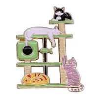 Kawaii chat arbre émail épingle dessin animé chats grimpant cadre animal mignon mamelle materne accessoires