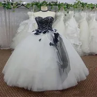 Ретро корсет Черно -белые свадебные платья Милые без бретелек готических свадебных платьев