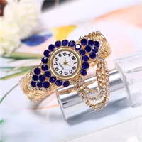 Mujeres de pulsera Damas Mirando el anillo Diamond Set anillo de estilo europeo y americano Pulsera de temperamento retro WomenWristwatches hect22