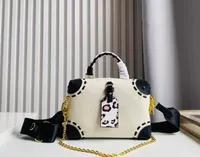 Hh Luxurys Designers Leopard Print Bags Handbag Petite Malle Souple Bag Luggage Tag Trunk Purse Wallet Versatility Letter Chain Wild at