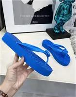 2021 Top Qualité Luxualités Designer Chaussures Femmes Sandales Sandales Chaussures Slide Summer Fashion Été large Flip Flip Taille UE: 34-41