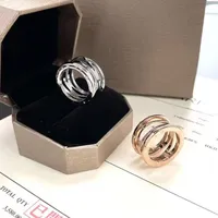 Luksusowy projektant otwarty wiosenny pierścień b szeroką szerokość Pierścienie Pierścienia luksusowe biżuteria