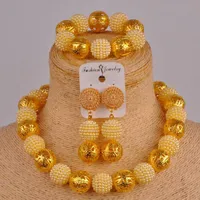 Orecchini Collana BEIGE Costume Gold Gioielli africani Set simulato perle di nozze nigeriane fzz44earrings orecchini