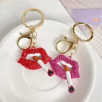 Jinglang Sexig läpprökning Style Keychain Alloy Rhinestones Röda läppar hänge bilnycklar handgjorda för kvinnliga souvenirer
