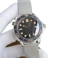Herren Mechanical Watch Business Fashion Edelstahl Hülle 42 mm Hochverstärkungsspiegelbewegung