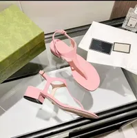 2022 Luxus Neue Sommer Damen Sandalen Mode Metall Schnalle Leder Clip-Zehe Mittlerer Ferse Bankett Einzelschuhe 35-40 02