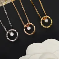 Colliers de pendants de luxe ￠ boucles de luxe pour femme