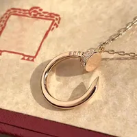 Diseñador colgante collares joyas para mujeres moda moda de moda geométrico uñas aleación collar de aleación de San Valentín regalos lujoso colgantes clásicos amantes Collier de Luxe