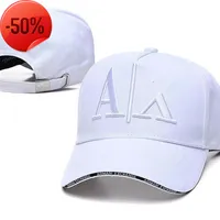 Мужские женские высококачественные бейсбольные шапки классические модные вышитые буквы Axe Four Seasons Casual Sports Caps Sun State 8s1