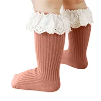 Baby Girls Socks koronkowe marszone kolano wysokie księżniczka dla dziewczyny słodkie długi tube dzieci cukierki kolorystyczne nogi 1-3y L220716