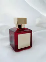 A +++ Kvalitet Parfym för kvinnor Män Rouge 540 Oud Silk Wood 70ml Bra present Spray Frisk Trevlig Fragrance Snabb leverans