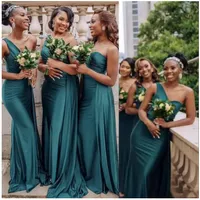 2023 Emerald Green Country Style Wedding Bridesmaid Dresses Spandex Satin Mermaid Bridesmaid Gowns Party Prom Robe Under 70