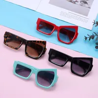 Lunettes de soleil Géométrie de lunettes uniques conduisant des lunettes de soleil punk pour femmes pour femmes