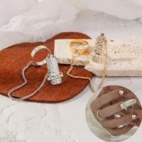 Cadena de metal de moda Anillos de uñas finas para niñas Diebre Día de perlas Pearl Fingertip Cubierta protectora Joyería de anillo de borde