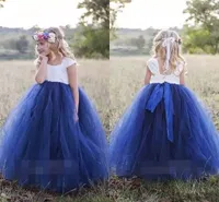 Mignon princesse blanche marine bleu bleu filles robes 2022 Bateau cou man manchettes de bal robe de bal gonflée filles robes de première robe de communion C0527xx3