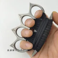Tiger Fist Clasp Finger Four Hand Protection Security Outdoor Sports Rescue Selfdefense Protective PN5U