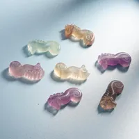 Obiekty dekoracyjne figurki 1PC losowy naturalny tęczowy fluorowy koni morski hipokamp kwarc Kryształ leczenie kamień rzeźbiony