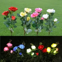 装飾的な花の花輪バラの花3頭の太陽LEDライト屋外芝生ランプパティオヤードパスウェディングガーデンステークナイトライト