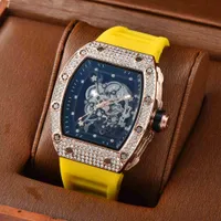 Nieuwe herenhorloge Casual Sports Horloges Stijlvolle Dial Design Dirt Resistent Silicone Strap Quartz Horloges 2022 Lu