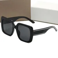 Fashion Classic Woman Sunglasses Design Polarisé 2022 Lumine de luxe Sungass For Men Women Pilot Sun Glasses UV400 Eyewear Metal Frame Polaroid Lens avec boîte et boîtier