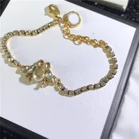 Bramd Bee Diamond Armband Strass Designer Armband Brief Bangle Women Charme Bracelets Geschenk für Partyjubiläum244r