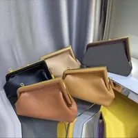 Designer första väskor Koppla axelhandväskor Crossbody Purse Fashion Handbag Lady Purses Card Holder Evening Jacquard F Bag Messenger Women
