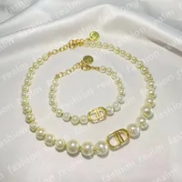 Perle Perlen Halsketten Halsketten Name Halsketten Frauen Armband Ohrring Kupfer 18K Gold plattiert Designer Schmuck Schlüsselbein Halskette für Hochzeitsvergütung Geschenke