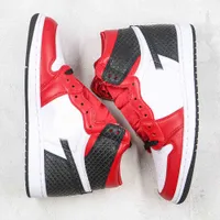 High quality men&#039;s Jumpman 1 basketball shoes and women&#039;s Snake print Chicago outdoor casual sports