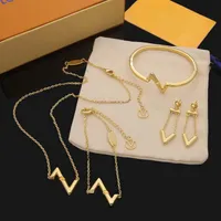 Europe America Fashion Style Jewelry Sets Lady Womens Gold Silver-color Metal Engraved V Initials Volt Necklace Bracelet Bangle Ea240e