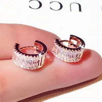 Clip-On skruva tillbaka rund Super Micro Inlaid Rhinestone Temperament Ear Stud Minimalist Luxury For Women Wedding Earrings Pendant JewelryCl