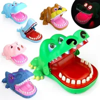 Handbiting Scary Trick Decompression Alligator Game Childrens Cool Stuff Dinosaur Bite Finger Toy Children Gift 220711