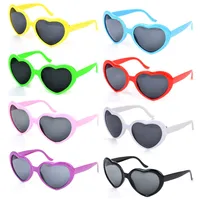 Marcos de gafas de sol infantiles Yvenight of Neon Colors Heart en Bk para mujeres Favores de fiestas de despedida de soltera Amtql