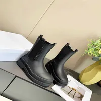 2021 Kadın Tasarımcı Deneme Ayak bileği boot Lady Luxury Martin Boots Açık Kış Deri Düz Spor ayakkabı kutu boyutu 4-10228s