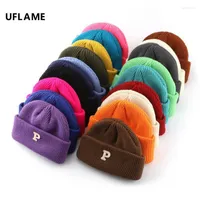 Bérets Uflame Couleur solide chapeau d'hiver pour femmes unisexe chaude tricot tricot à la mode hip hop crêpes coïft