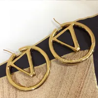2022 Luxury Lettres Stud Simple Retro 18K Gold plaqués de boucles d'oreilles Designer pour femmes concepteurs ronds géométriques de la boucle d'oreille juifs juifs