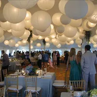 結婚式の装飾ランタン30pcslot白い丸い中国のランタンウェディングパーティーイベントペーパーランプランタンパーティーデコレーションボール220602