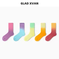 Herrensocken trendige Sockenhängefarbstoff -Gradient Middle Tube Basketball Skateboardpaar Hip Hop S für Männer und Frauen